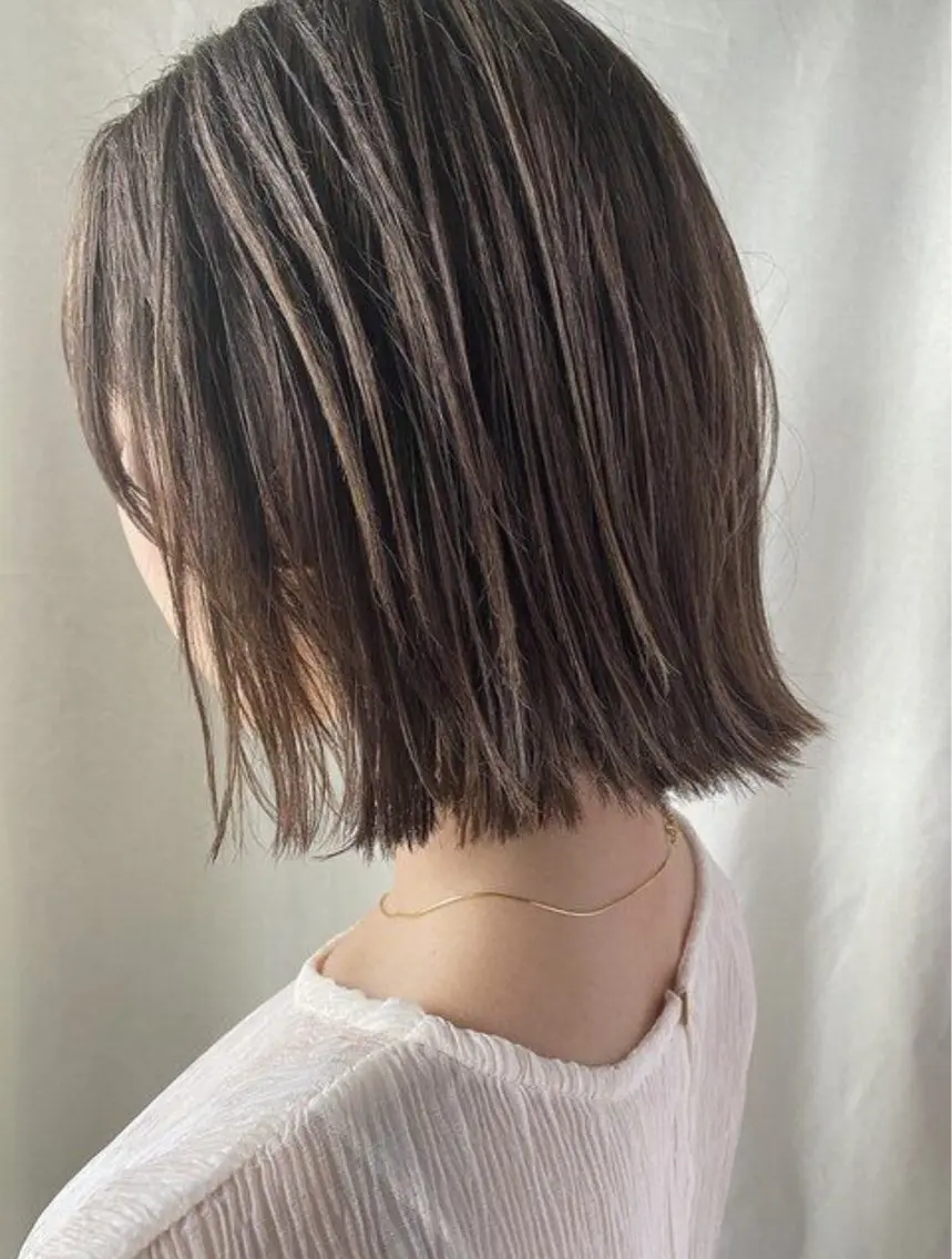 ショート カット センターパート 韓国ヘア・綾也のヘアスタイル