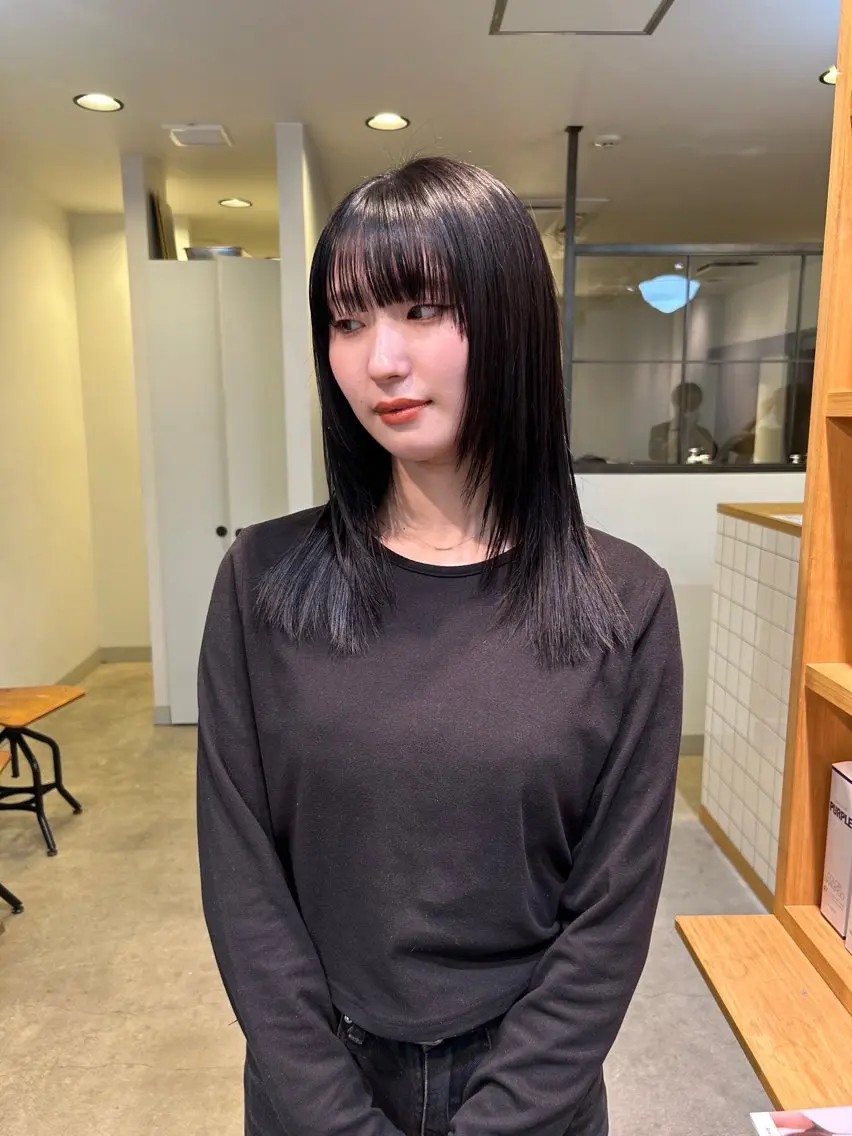 セミロング カラー 透明感カラー レイヤーカット りなのヘアスタイル