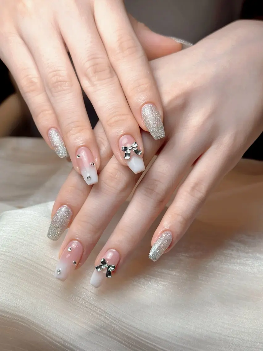 ネイル アートネイル チークネイル ジェルネイル グラデーション キラキラネイル ネイル👑クイーンズ NailQueensのネイルデザイン