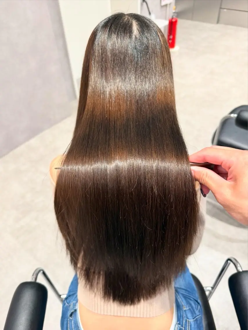 ロング カラー パーマ ヘアアレンジ 髪質改善 縮毛矯正 トリートメント ストレートパーマ 縮毛矯正 トリートメント 縮毛矯正/髪質改善/ ブリーチ毛/木元渓太のヘアスタイル