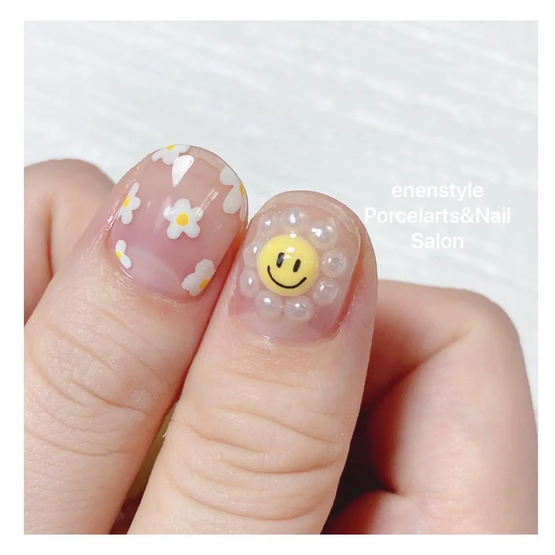 ミディアム ネイル ハンドネイル 🐾enen style 🐾のネイルデザイン