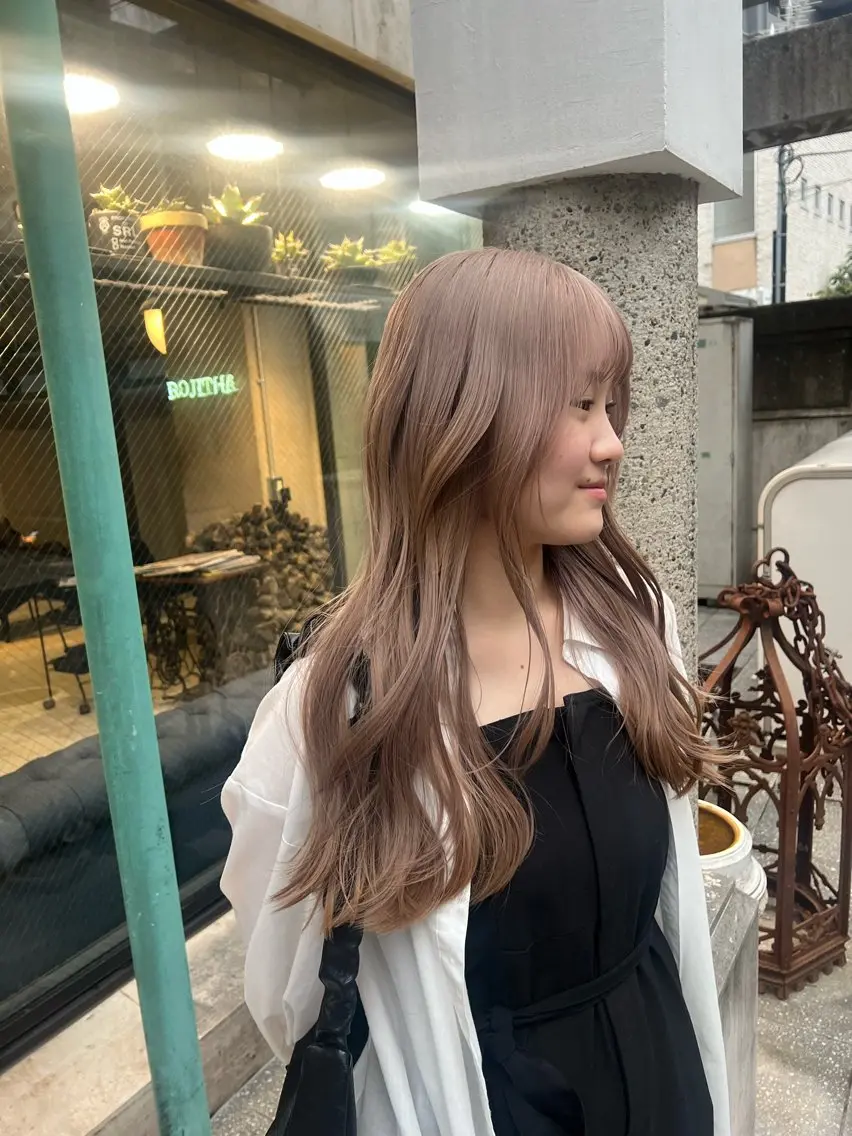 ロング カラー カット ヘアカラー トリートメント 赤みゼロ/透明感 カラー🔅KANTAのヘアスタイル