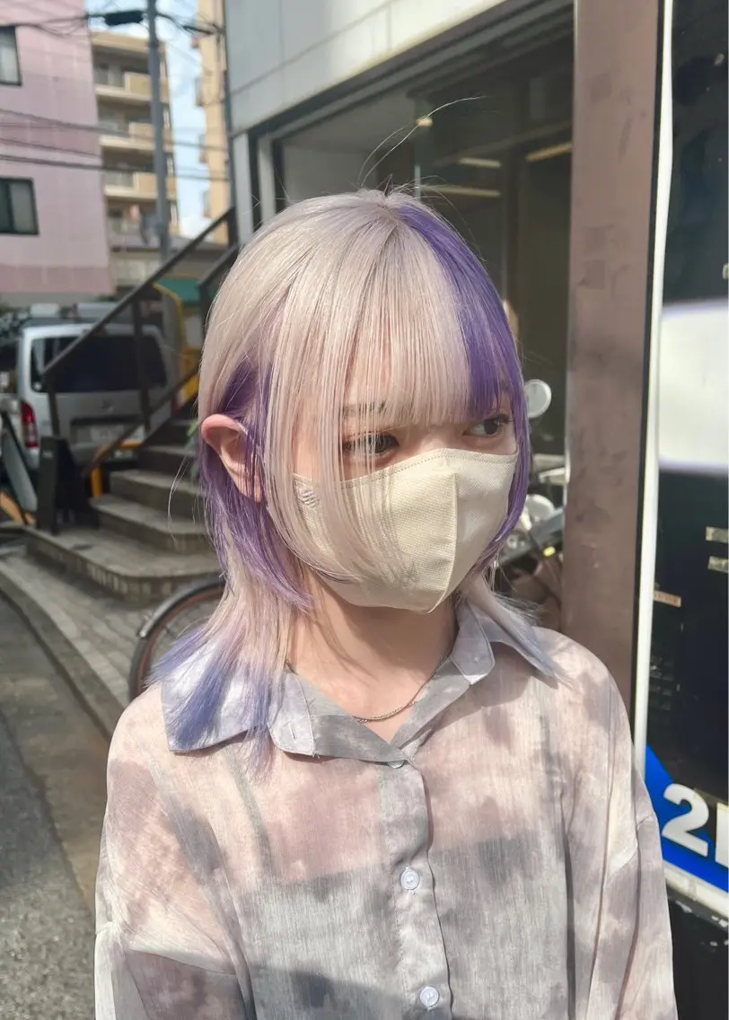 ショート カラー ブリーチ毛の縮毛矯正 ハイトーン/岡本智樹のヘアスタイル