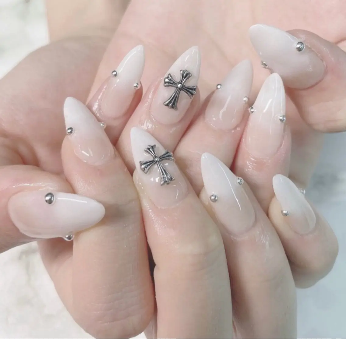 ネイル HIN NAILのネイルデザイン