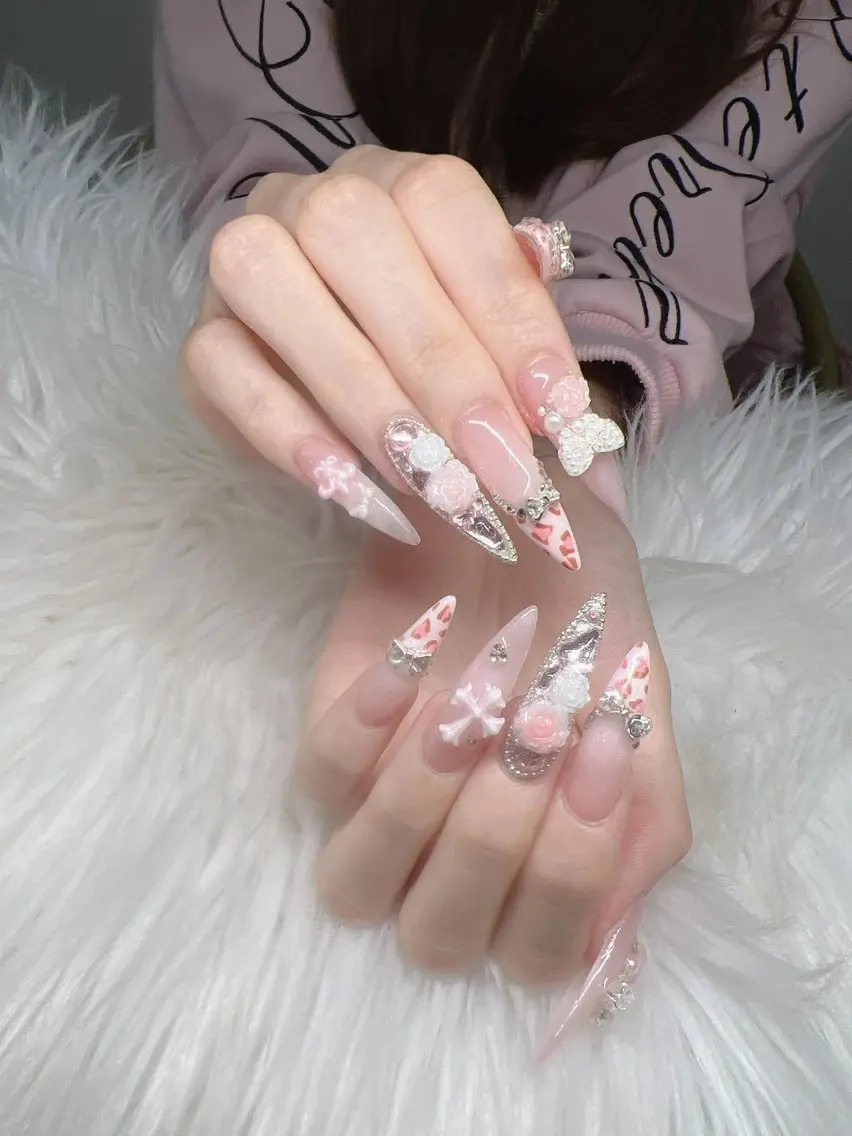 ネイル 長さ出し グラデーション 卒業式 キラキラネイル マグネットネイル ハンドネイル Lee Nailsのネイルデザイン