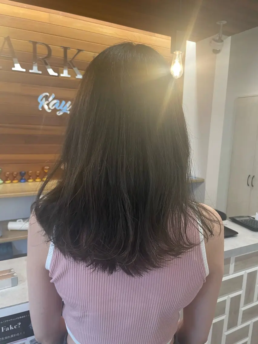 セミロング トリートメント やまこし 美裕樹のヘアスタイル