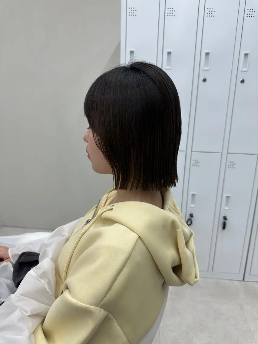 ショート ボブ カット 丸山 心 / 艶カラーのヘアスタイル