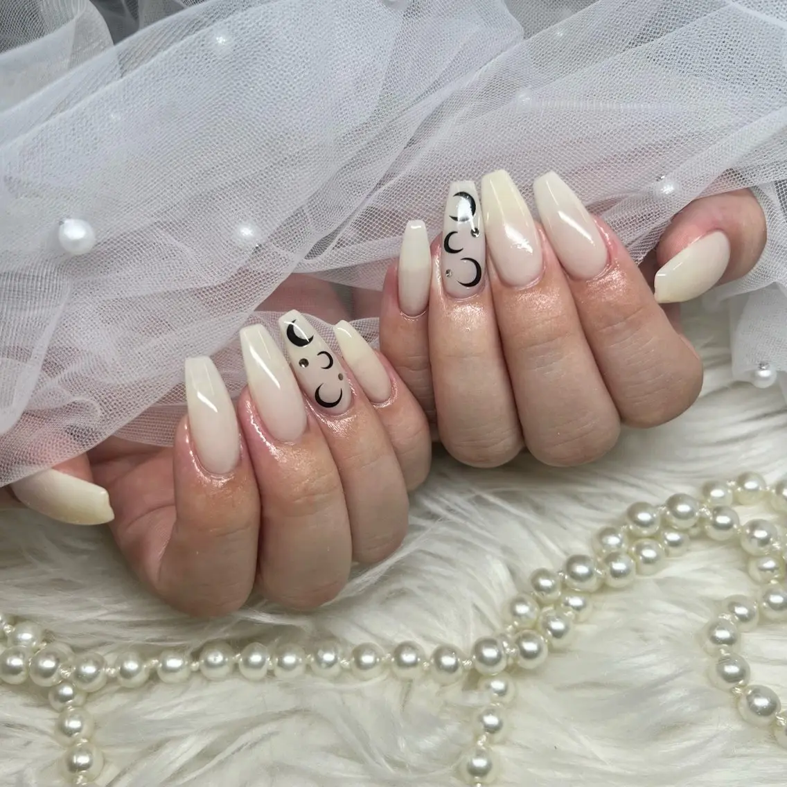 セミロング ハンドネイル Ange Nailistのネイルデザイン