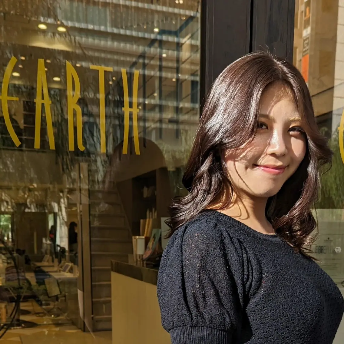 セミロング 知念 香トータル ビューティー🌷のヘアスタイル
