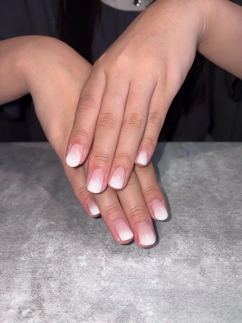 ネイル グラデーション larme Yuunaのネイルデザイン
