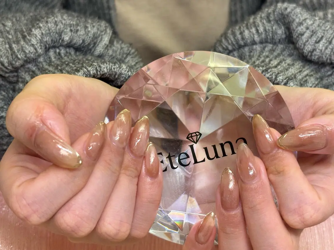ネイル 持ち込み ニュアンスネイル ハンドネイル ハンドケア ETE LUNA NAILのネイルデザイン