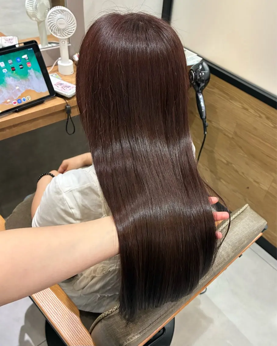 ロング ピンクブラウン カット ヘアカラー トリートメント 柴田真衣 /ナチュラル/半個室のヘアスタイル