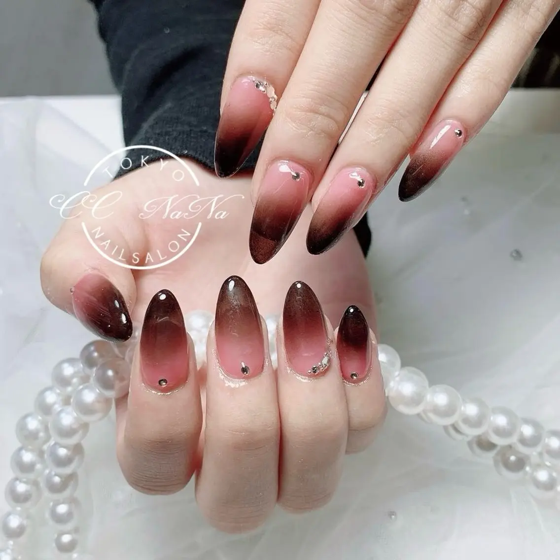 ネイル ハンドネイル 💎CC・NaNa 韓国風ネイル🌙Cのネイルデザイン
