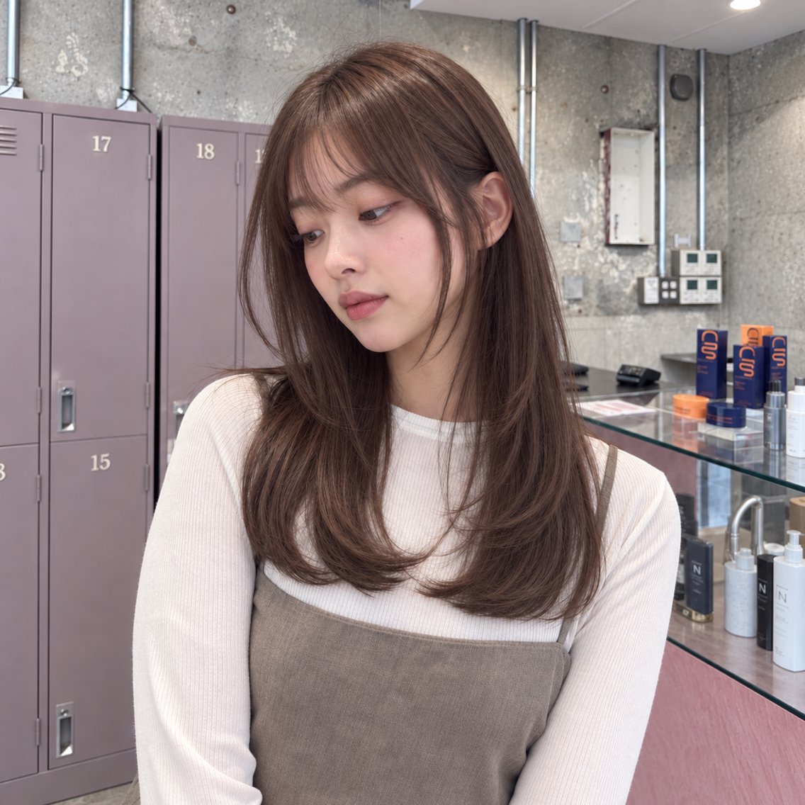 セミロング カラー ブラウンカラー レイヤーカット カット ヘアカラー トリートメント 岡本康平/ダブル カラー/レイヤーのヘアスタイル