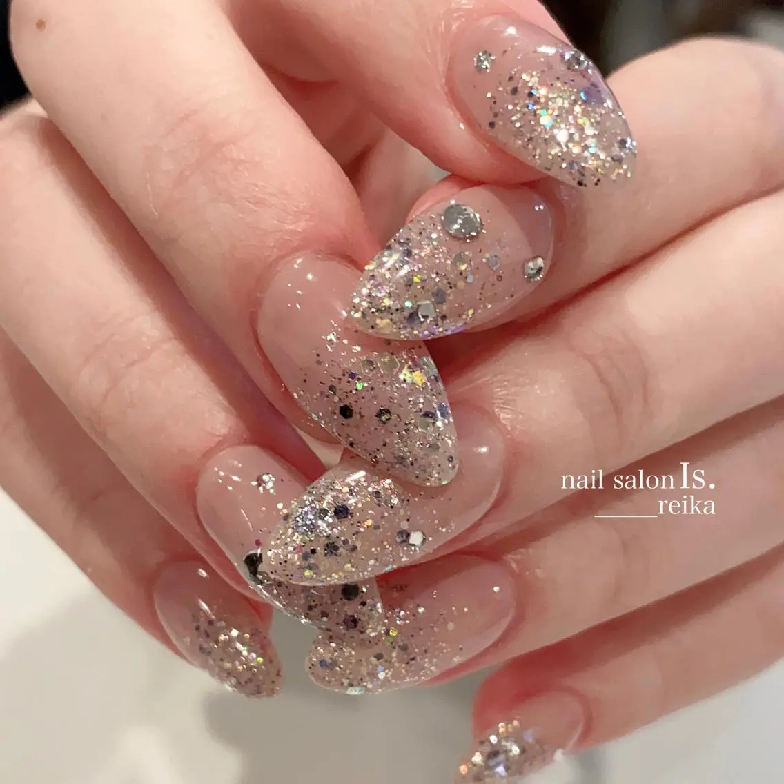 ネイル グラデーション キラキラネイル ラメ(グリッター) ラメグラデーション ハンドネイル nail salon Is.  reikaのネイルデザイン