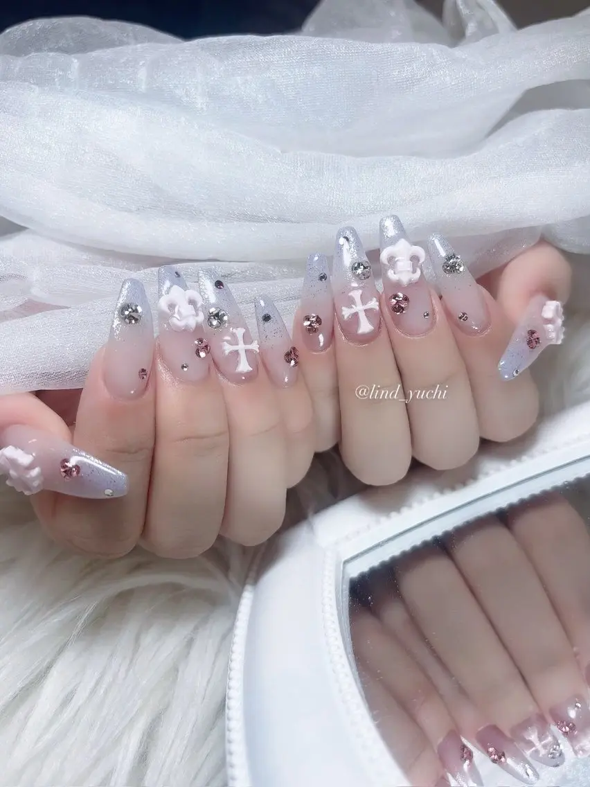キッズ yuchi🎀 京橋/キラキラネイルのネイルデザイン