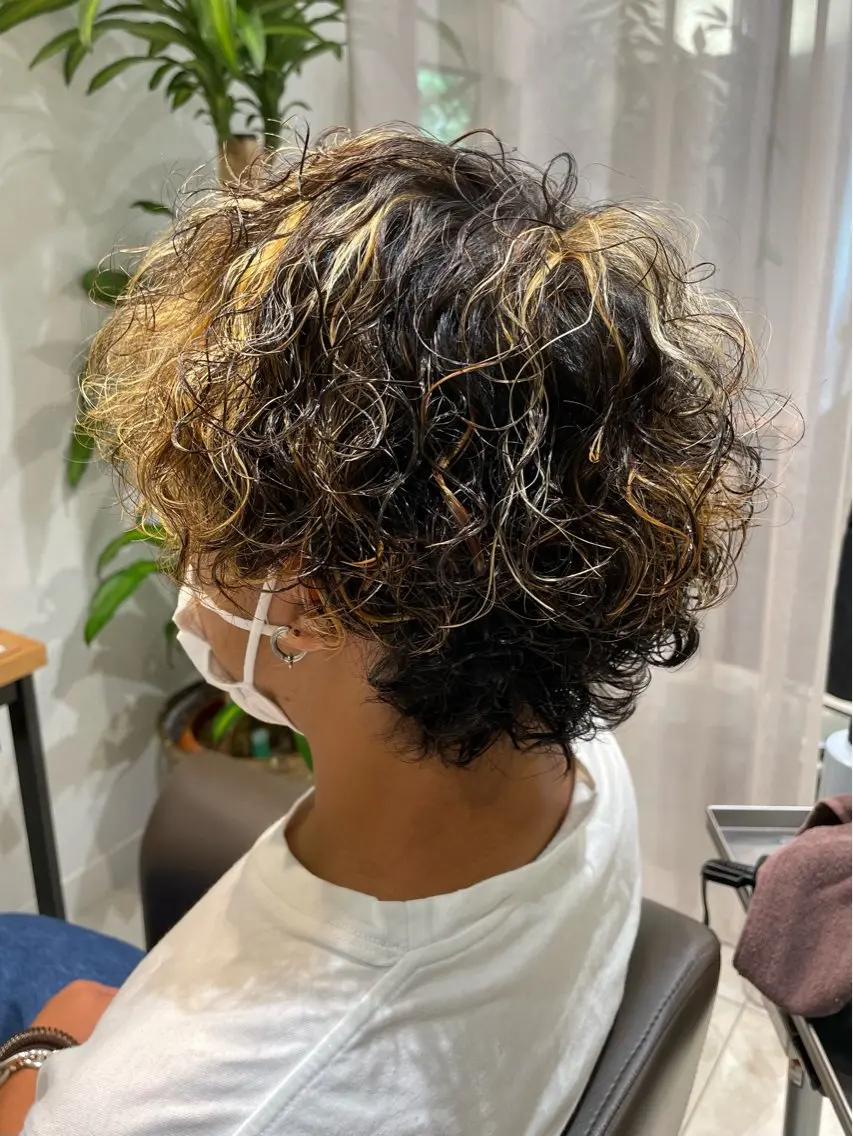 【 20%of 】カット+パーマ+炭酸シャンプー&頭皮パックの写真