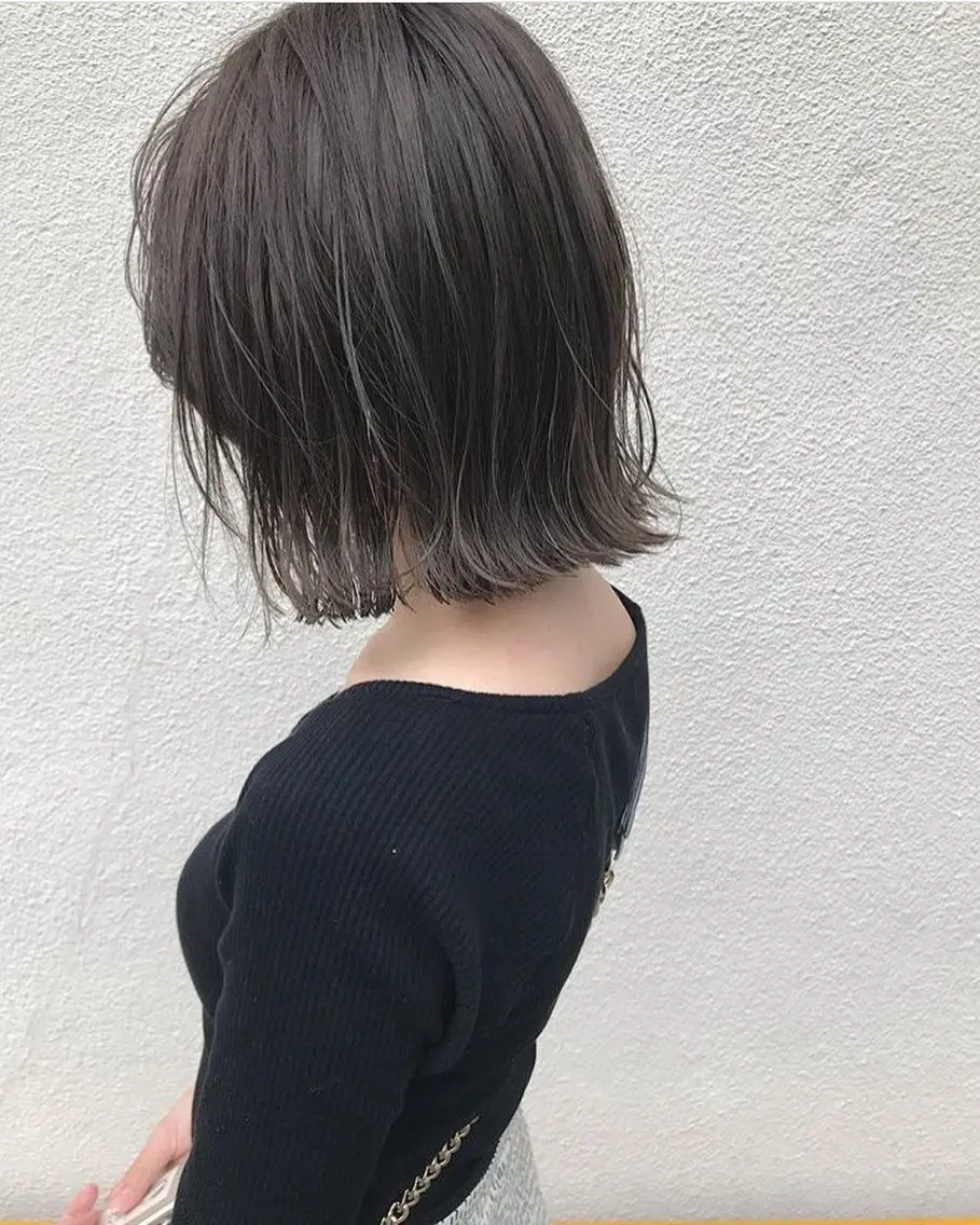 ミディアム 切りっぱなしボブ ボブ ウラノ ソウシのヘアスタイル