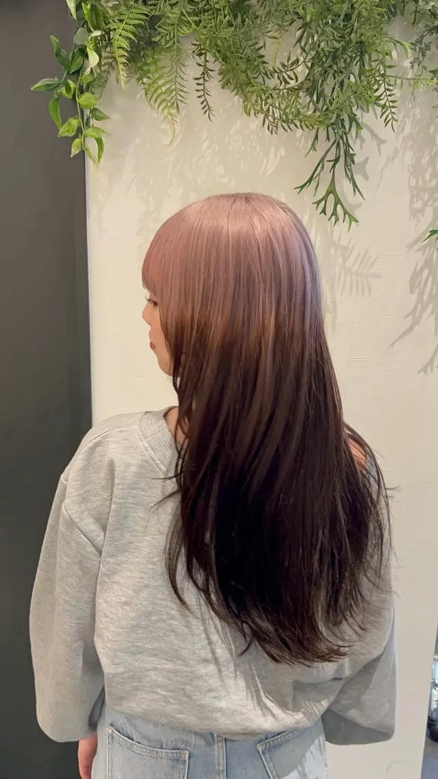 セミロング ヘアカラー こはる.⋆𝜗𝜚／ 谷町／縮毛矯正のヘアスタイル