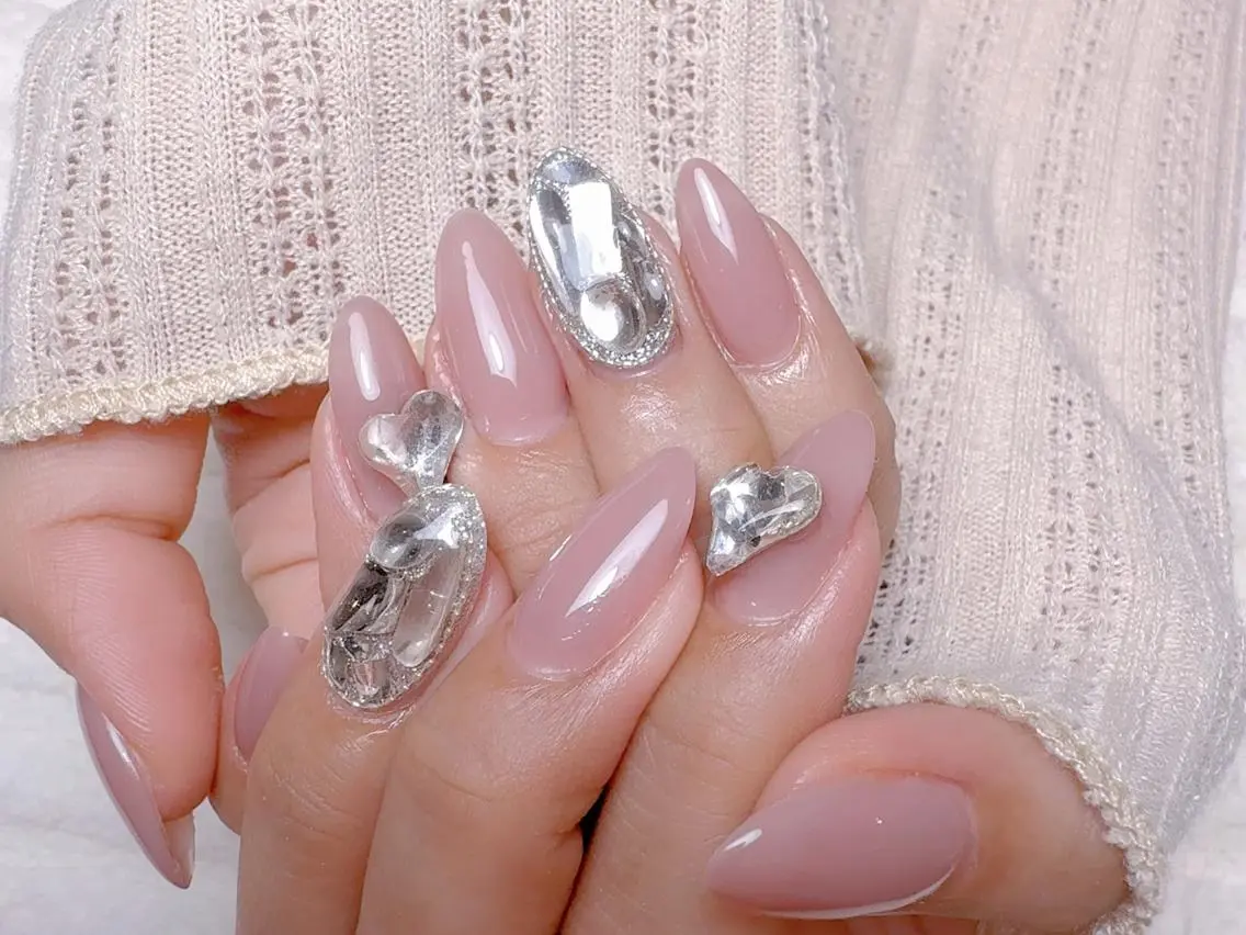 ネイル ストーンネイル cat‘s nail🐈‍⬛のネイルデザイン
