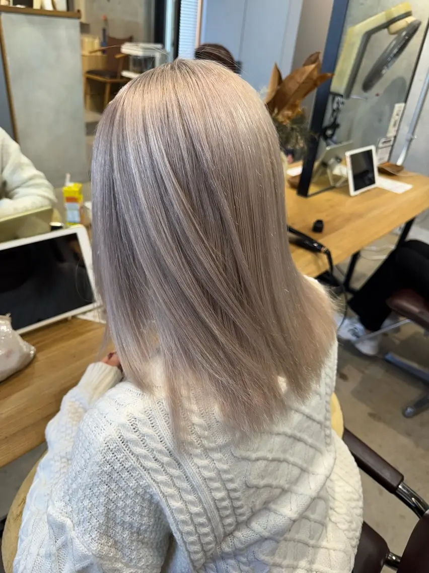 ロング ヘアカラー 🎀ダブルカラー hinata🎀のヘアスタイル