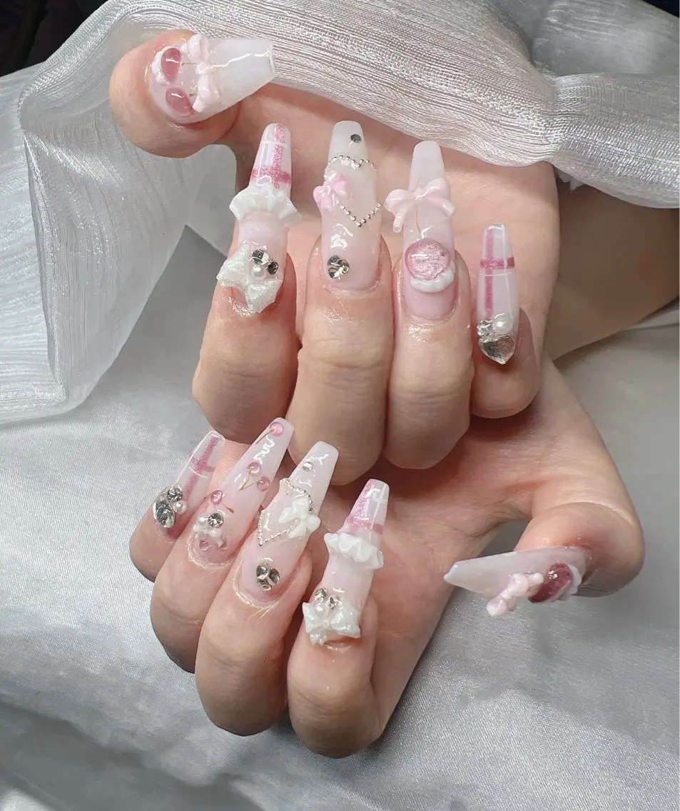 ネイル 長さ出し グラデーション 卒業式 キラキラネイル マグネットネイル ハンドネイル Lee Nailsのネイルデザイン
