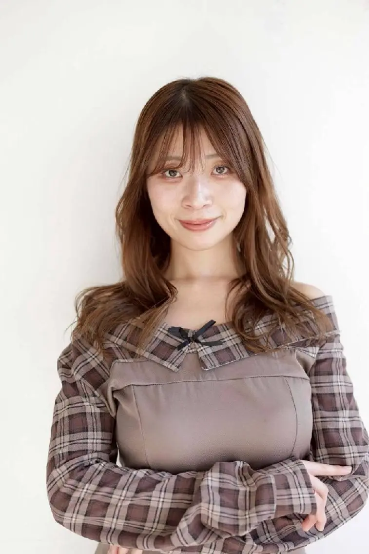 カラー 束感まつぱ🫧 なつき🫧のヘアスタイル