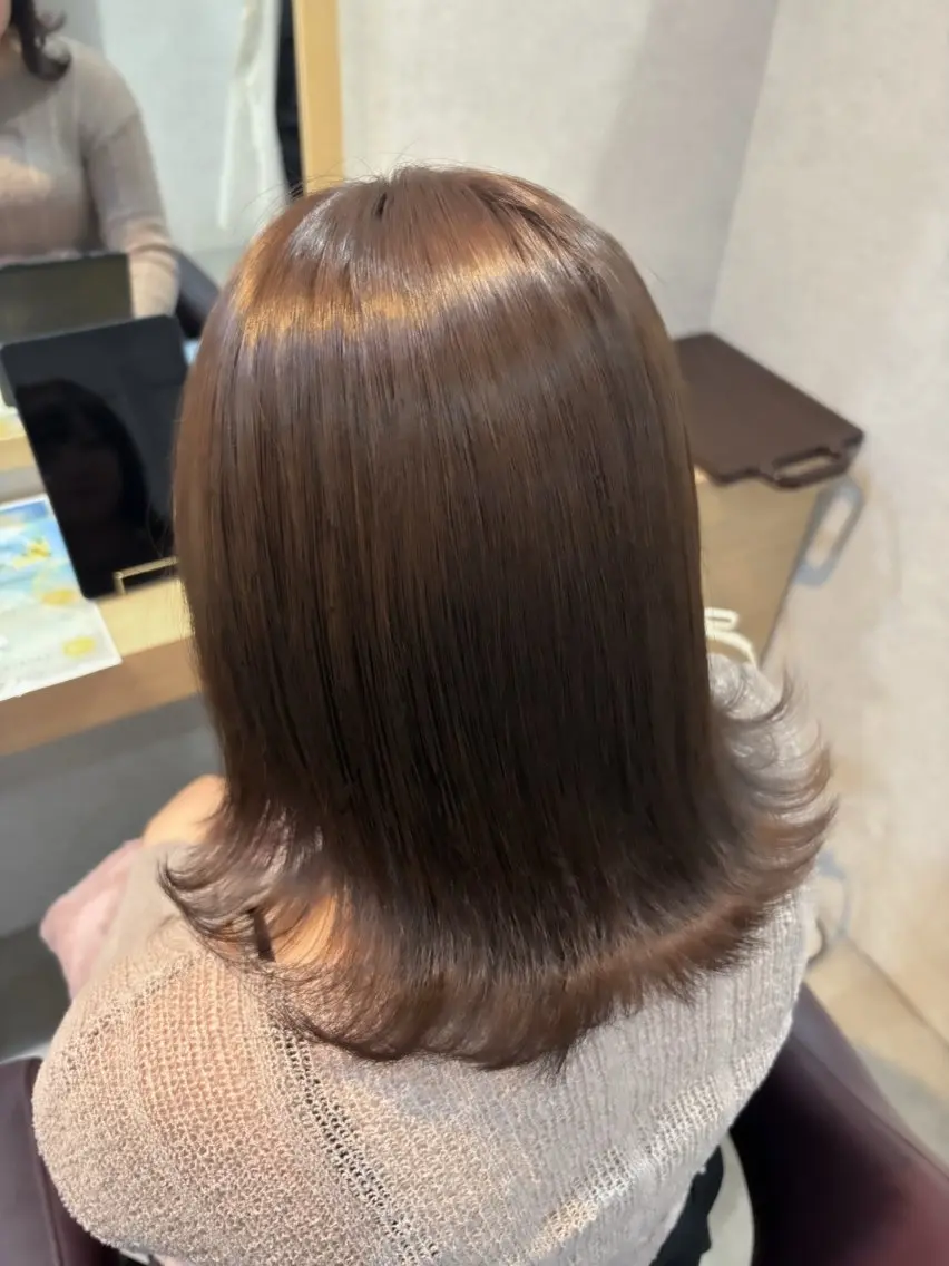 ミディアム カット ヘアカラー トリートメント ブラウンカラー 🫧tomoka🫧のヘアスタイル