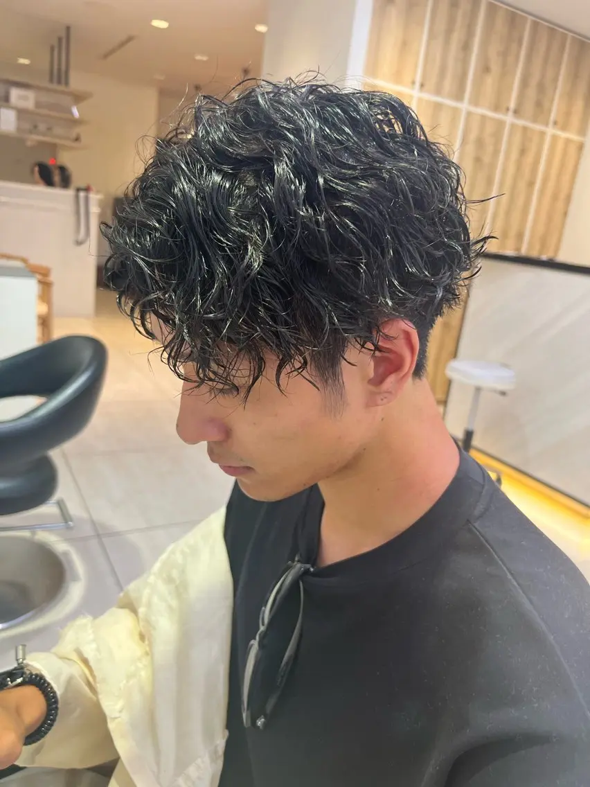 ショート パーマ メンズ メンズパーマ カット パーマ トリートメント 🇺🇸サーフカール 🇺🇸ケンシロウのヘアスタイル