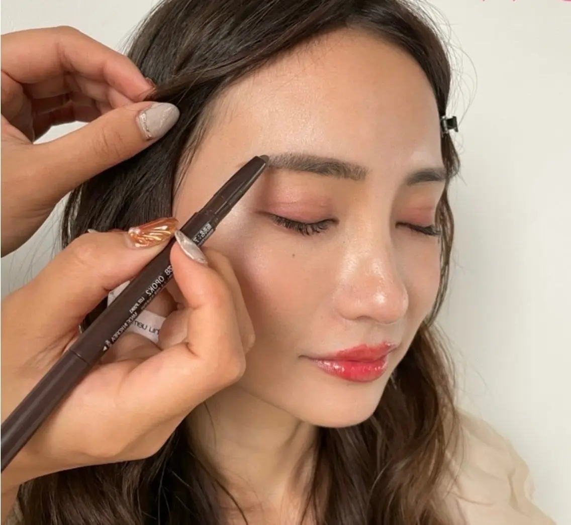 ご新規様限定💐 眉毛WAX【眉カット込み】の写真