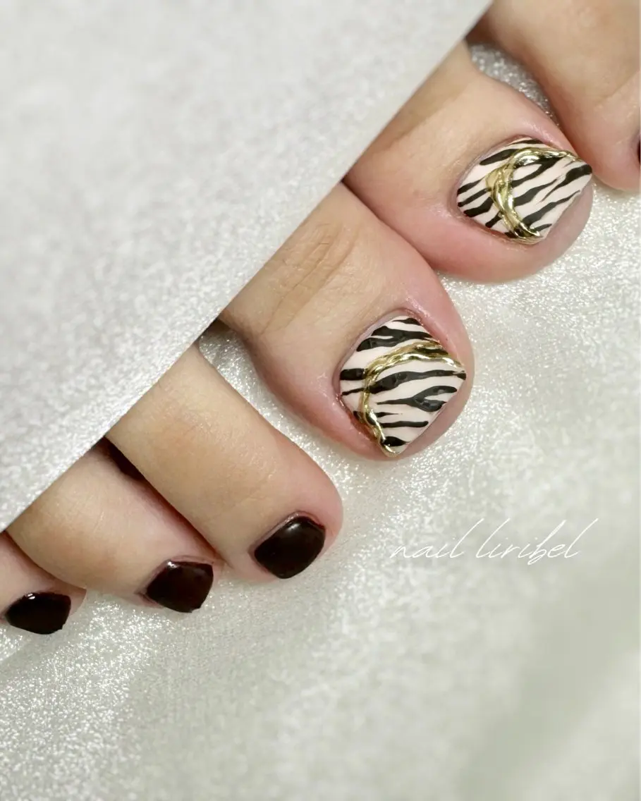 ネイル アニマル柄 フットネイル 冬ネイル Nail Liribelのネイルデザイン