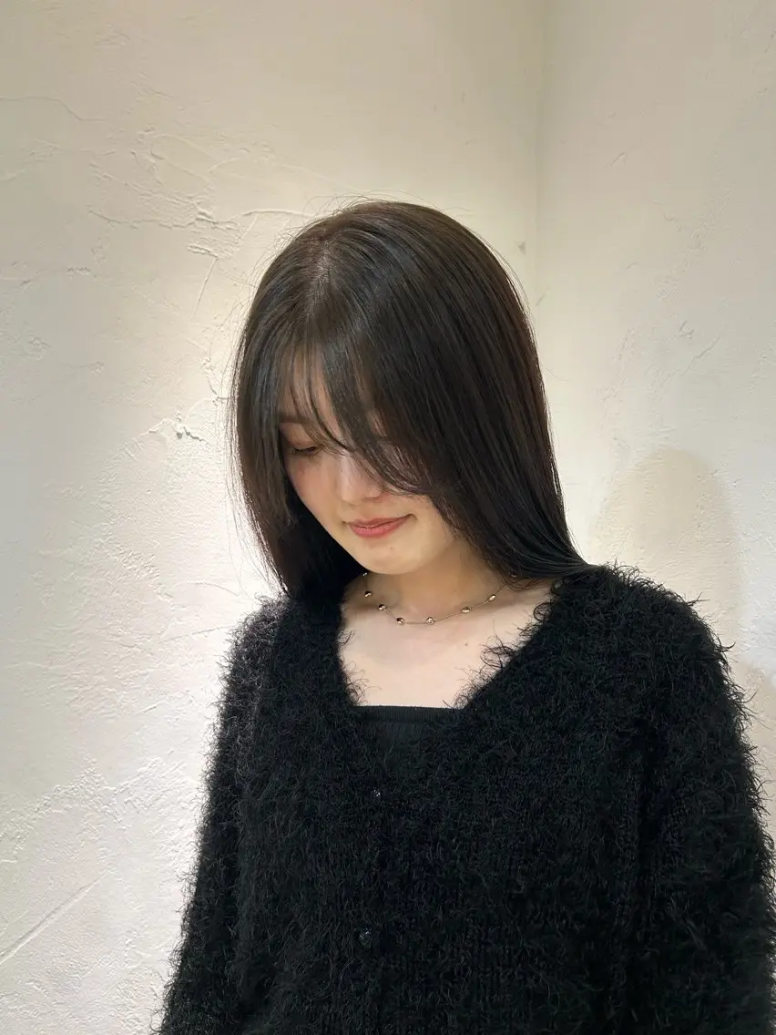 カラー ヘアカラー トリートメント lomalia moekaのヘアスタイル