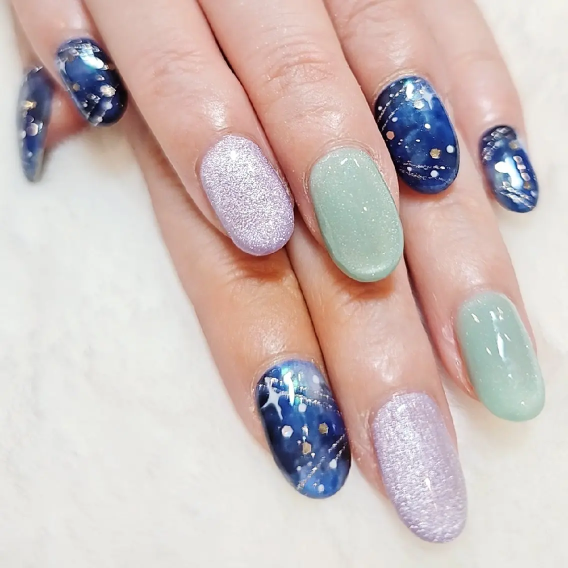 ネイル 手描きｱｰﾄ&推し活 🌟Wisteriaのネイルデザイン
