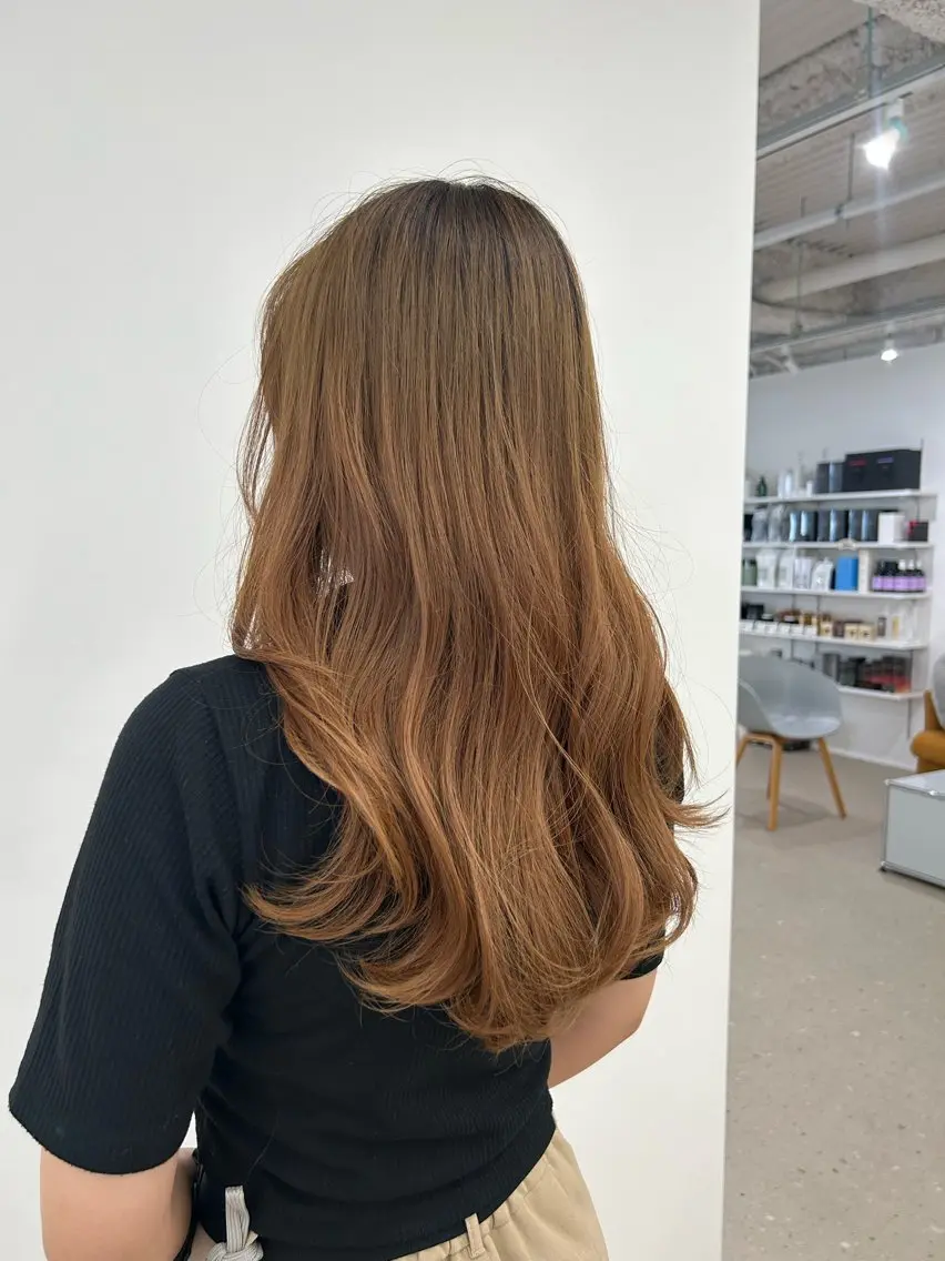 ロング ヘアカラー 小西 瑞穂のヘアスタイル