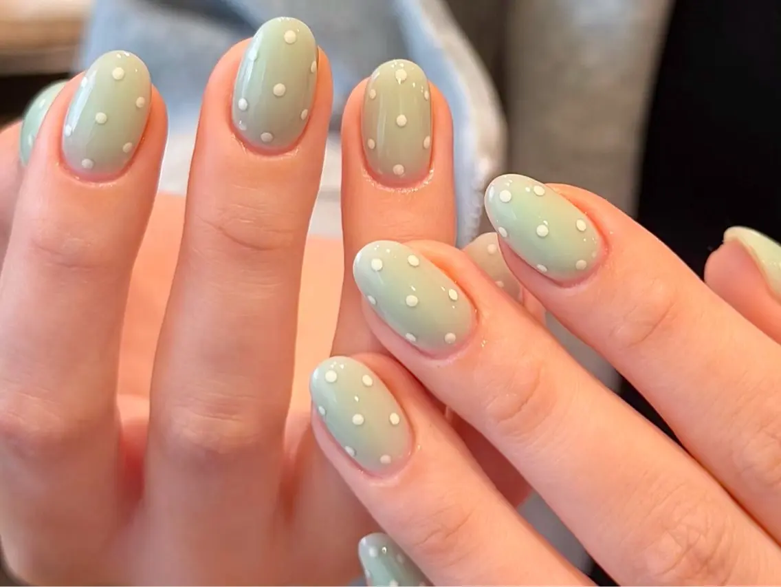 ネイル アートネイル オーロラネイル チークネイル フレンチネイル ガラスフレンチ ハンドネイル 🎀🎀YooLi Nail Salonのネイルデザイン