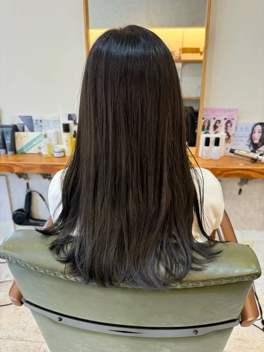 ロング カラー 透明感カラー イルミナカラー カット ヘアカラー トリートメント エイト ウメダのヘアスタイル
