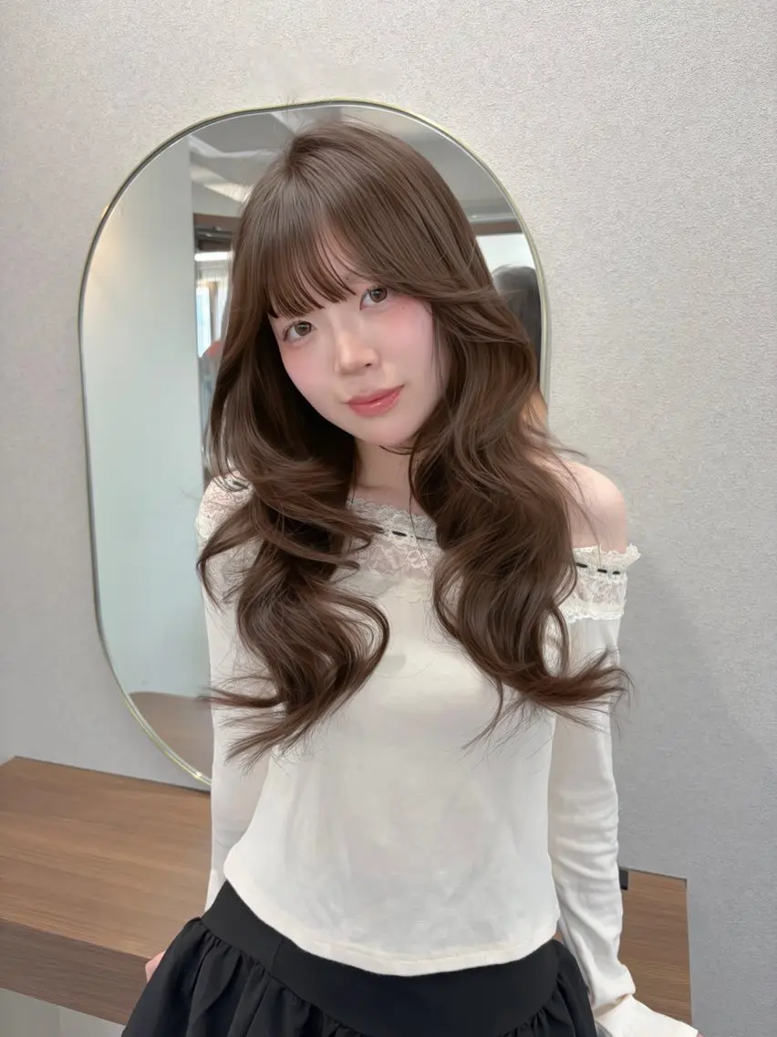 ロング カラー ブラウンカラー チョコレートブラウン 顔周りカット 韓国風ヘア レイヤーカット カット ヘアカラー トリートメント 藤野 結衣のヘアスタイル