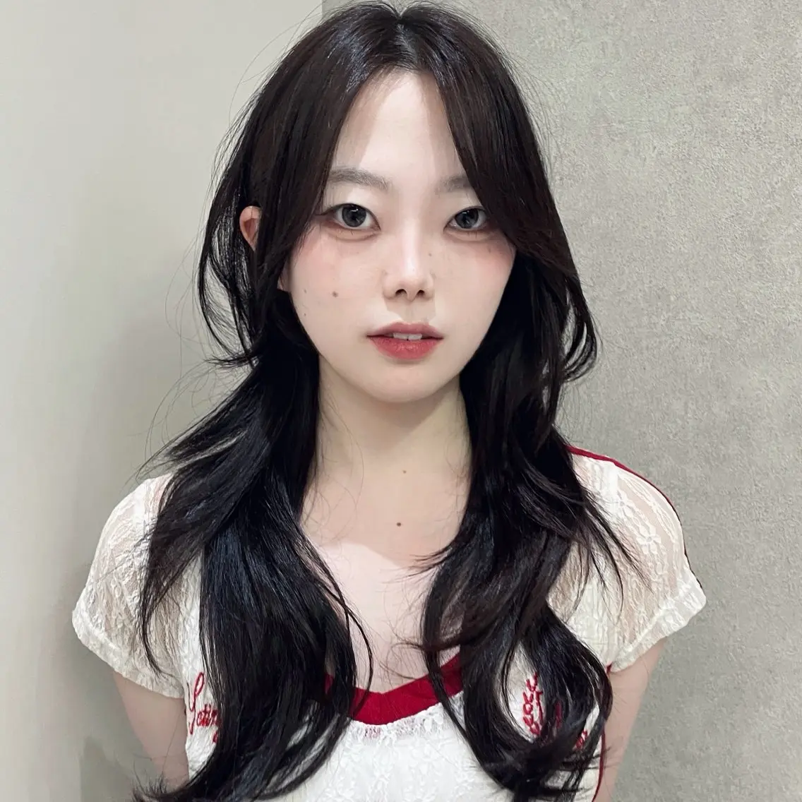 セミロング カット ヘアカラー トリートメント ヘッドスパ ヘアセット ハッシュカット🖤✨ 顔周り/韓国ヘアのヘアスタイル