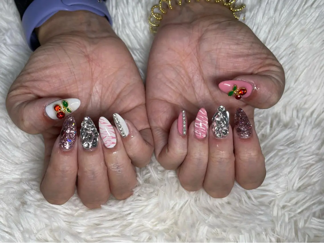 ネイル ハンドネイル R’s nailのエステ・リラクイメージ