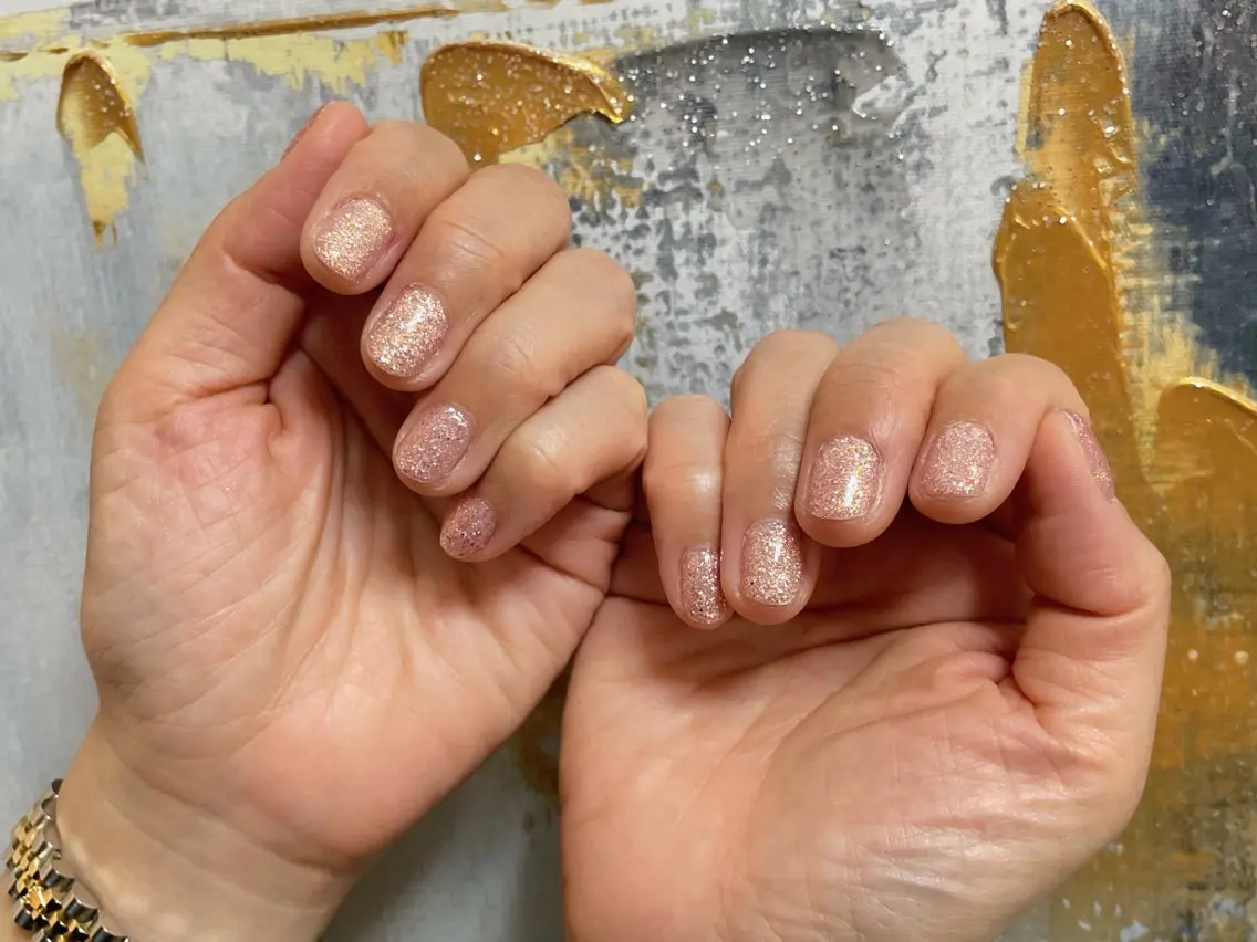 ネイル オーロラネイル フットネイル フレンチネイル ジェルネイル キラキラネイル mogunail &blowのネイルデザイン