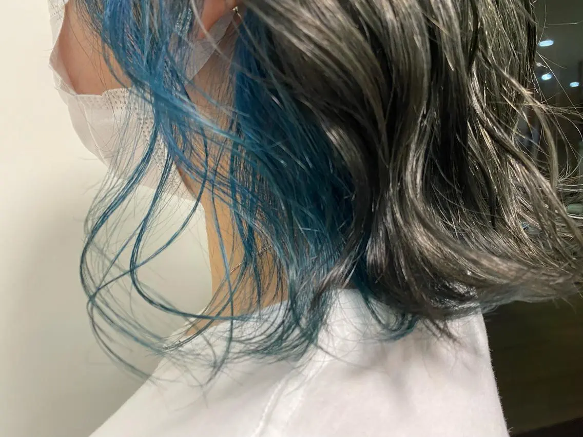 ショート カラー ブリーチカラー🫧 森　凪沙のヘアスタイル