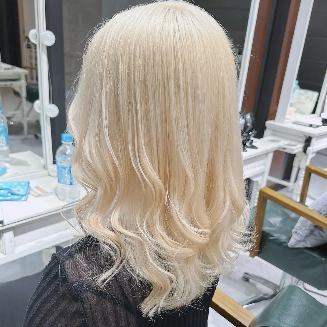 ミディアム カラー ブリーチ ブロンド デザインカラー ハイトーンカラー ヘアカラー トリートメント DAYS Men’sのヘアスタイル