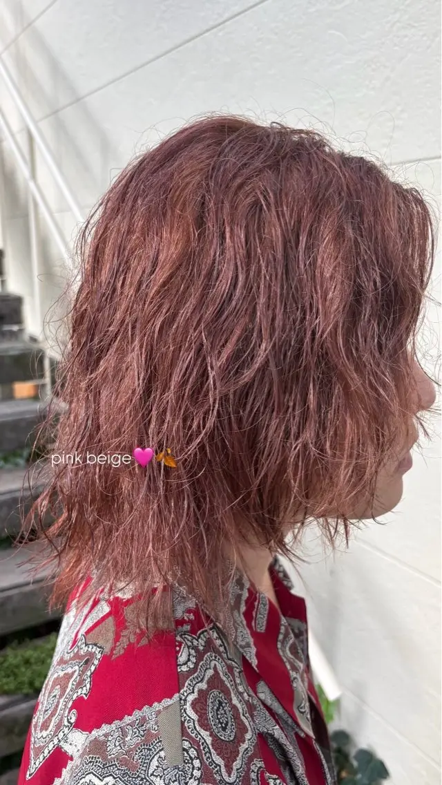 ミディアム カラー ルプラボウ　岡田 莉音のヘアスタイル