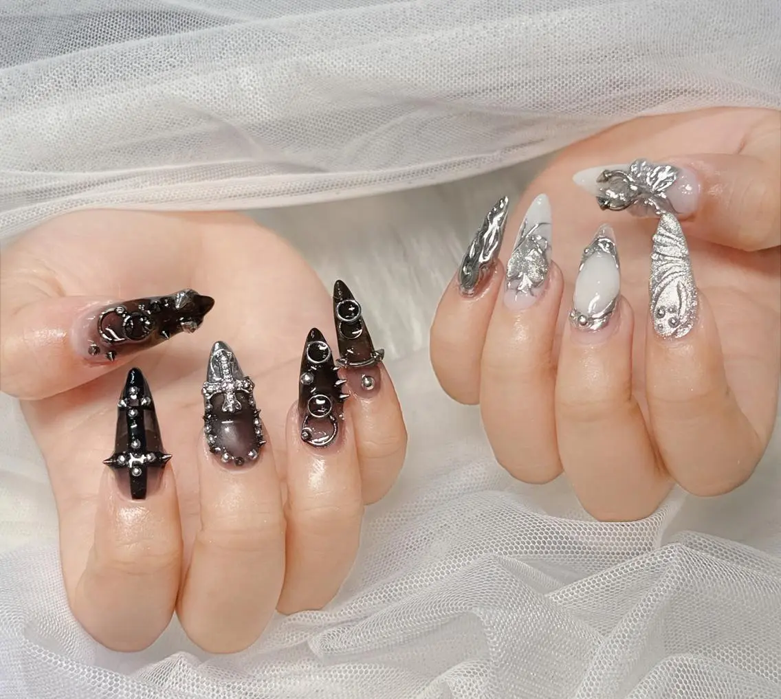 カラー ロング グラデーションカラー 韓国風ヘア ハンドネイル Bling Salonのネイルデザイン