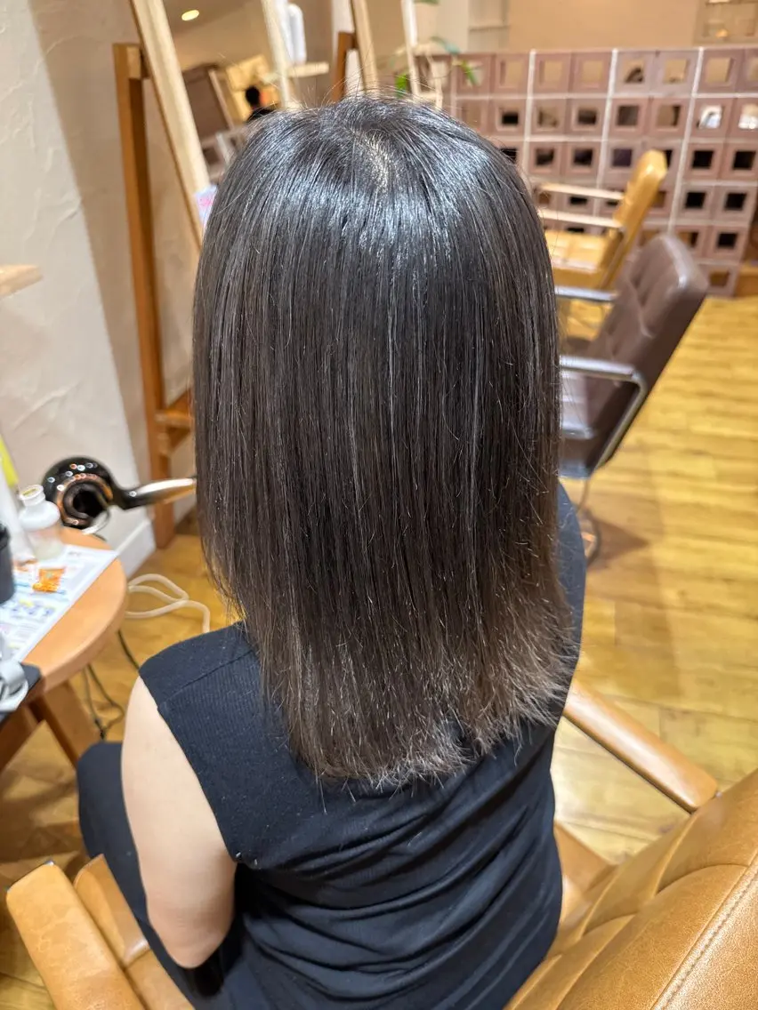 ミディアム カラー ブリーチ 透明感カラー ハイライトカラー ハイライト 長嶋 晴美のヘアスタイル