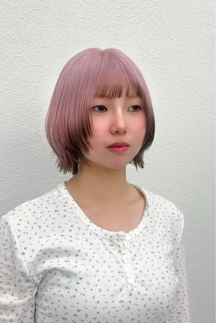 ショート ボブ ヘアカラー ここな Un amiのヘアスタイル