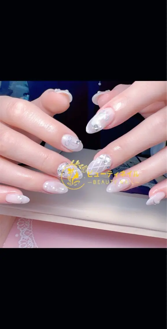 ネイル 長さ出し ジェルネイル Moonstone Salonのネイルデザイン
