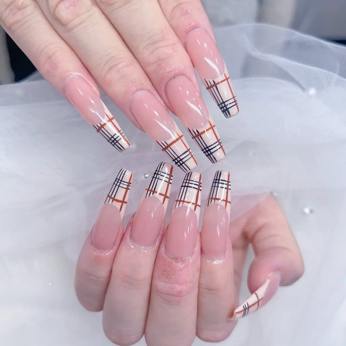 ネイル アートネイル オーロラネイル チークネイル 長さ出し フットネイル Miya _nailのネイルデザイン