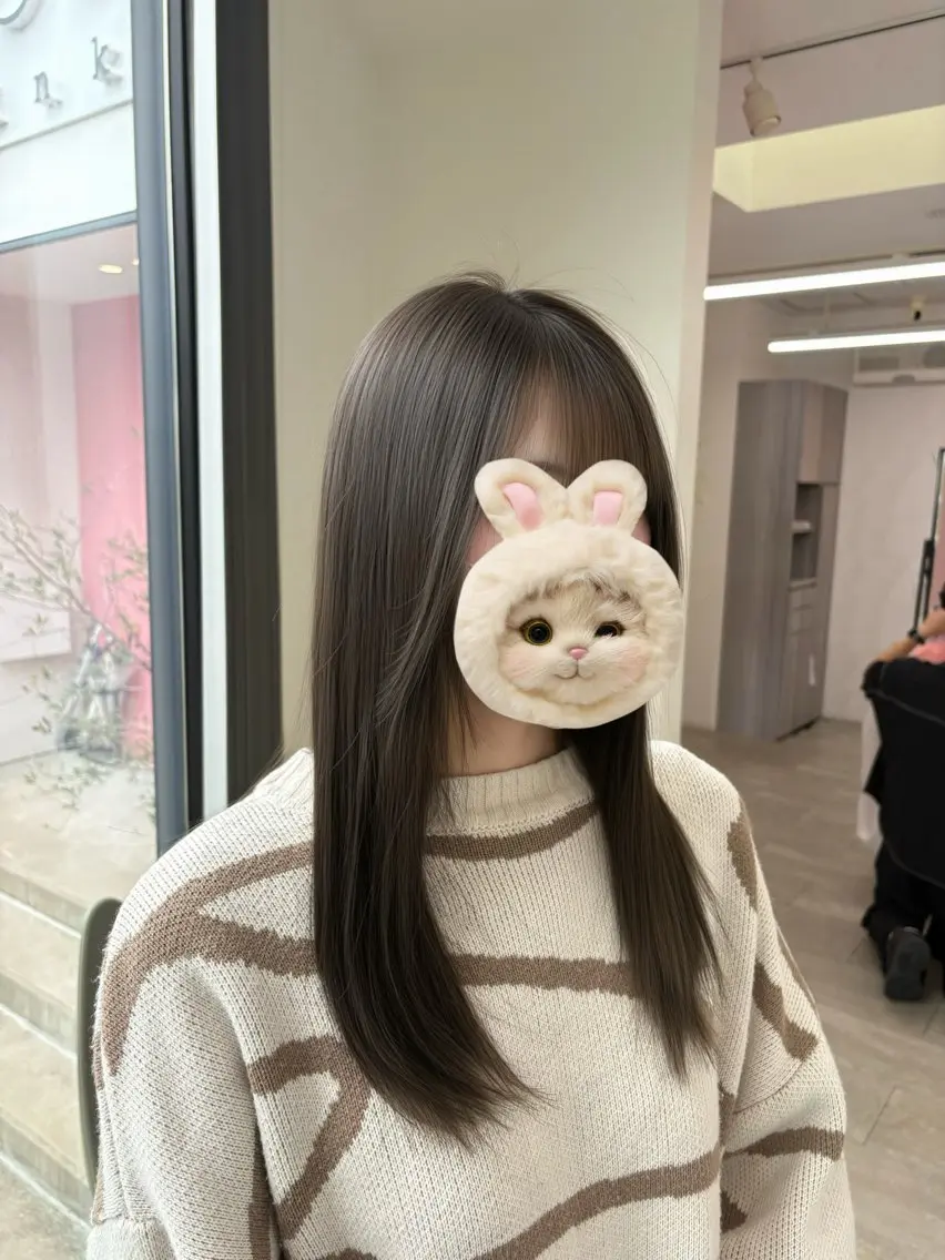 ロング HASHI AYAKAのヘアスタイル