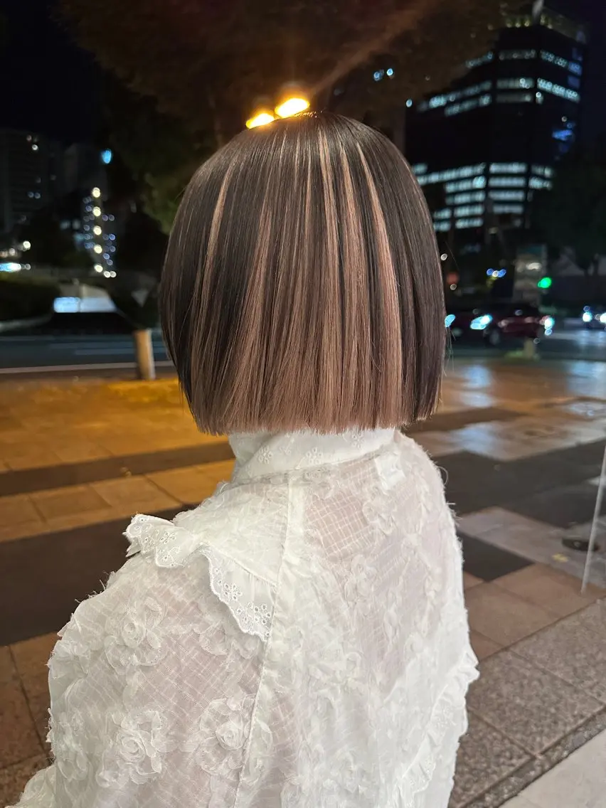 ミディアム カラー ブリーチ デザインカラー ピンクカラー 卒業式のヘアスタイル yuki 🐑のヘアスタイル